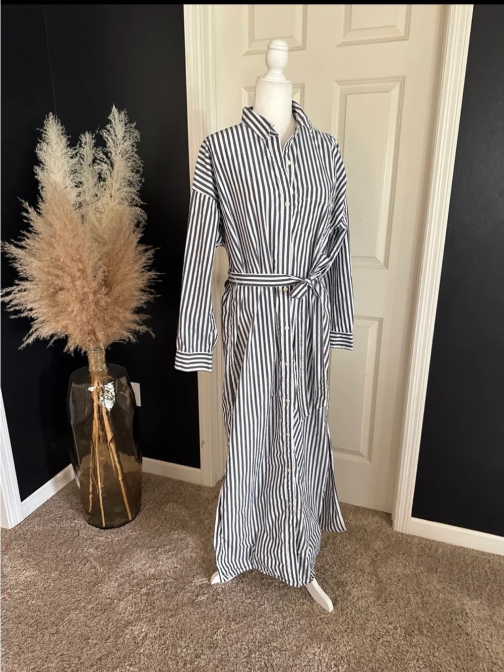 LOFT Grey/White Striped Poplin Belted Pocket Shirtdress size Large - Picture 6 of 12